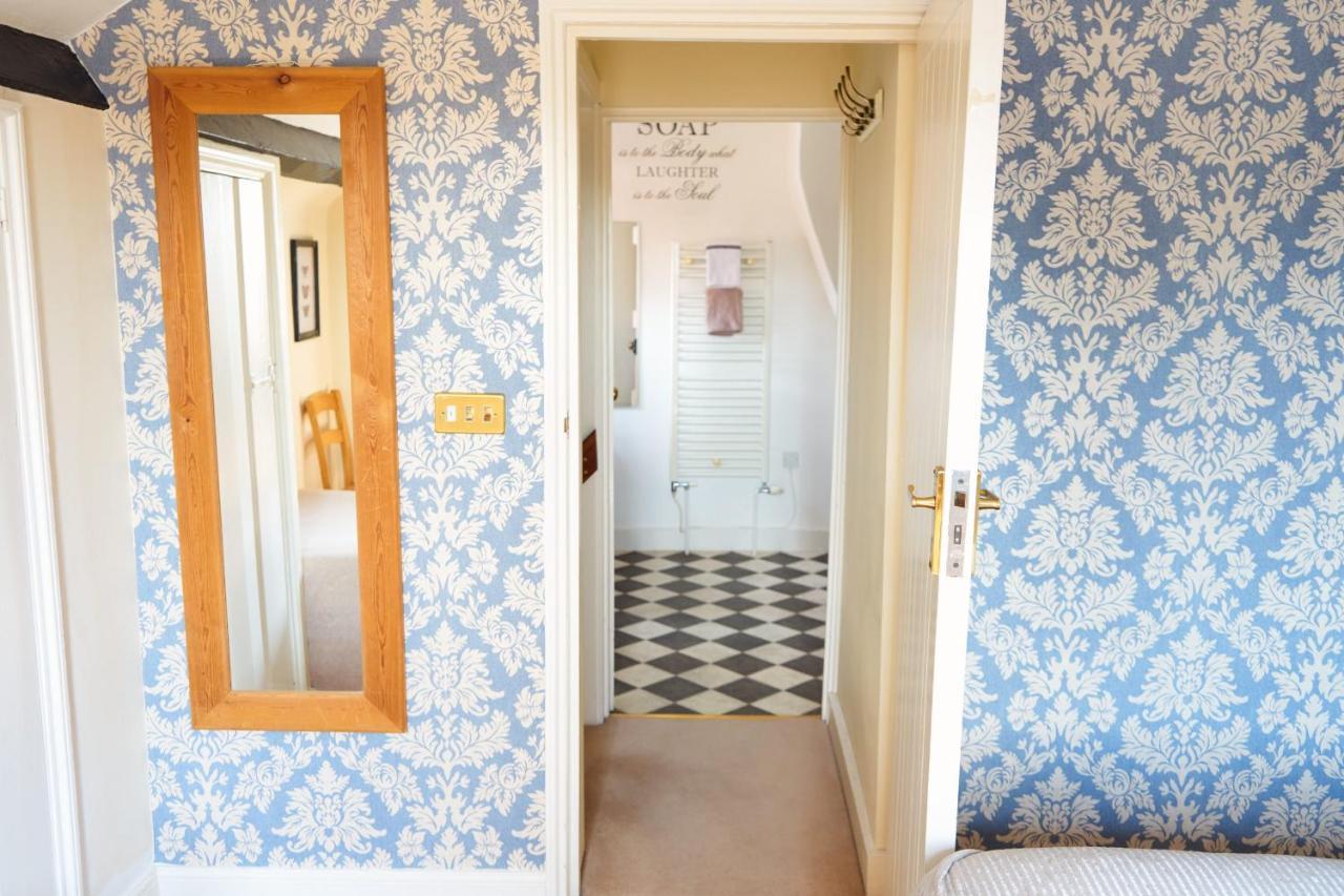 The Coachmakers Arms Bed & Breakfast วอลลิงฟอร์ด ภายนอก รูปภาพ